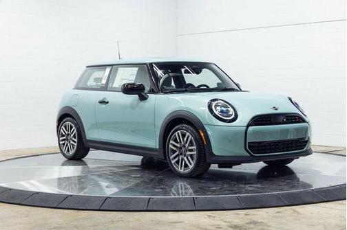 2026 MINI Hardtop Signature Plus
