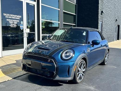 2022 MINI Convertible Sidewalk Edition