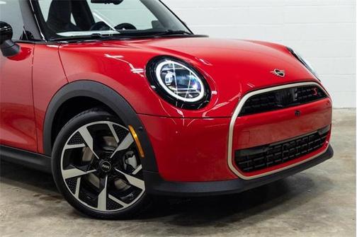 2025 MINI Hardtop Iconic