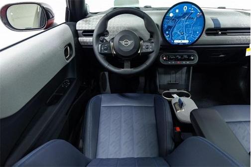 2025 MINI Hardtop Iconic