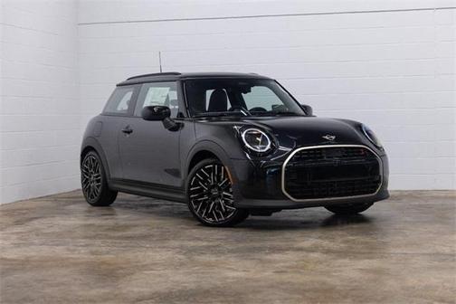 2025 MINI Hardtop Iconic