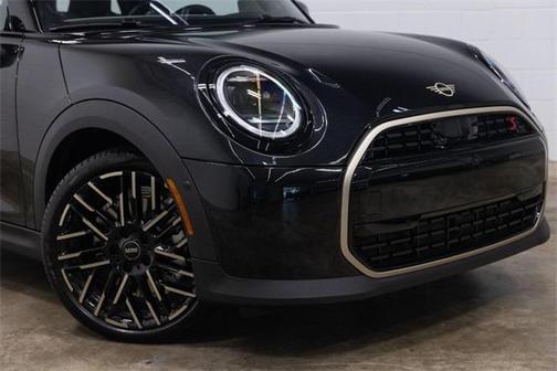 2025 MINI Hardtop Iconic
