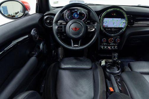 2024 MINI Hardtop Iconic