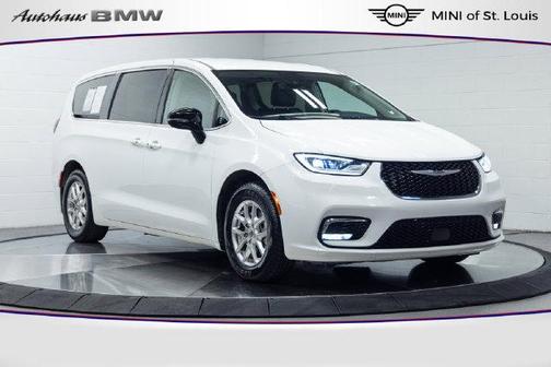 Bright White Clearcoat 2024 Chrysler Pacifica Touring L