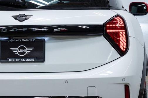 2025 MINI Hardtop Iconic