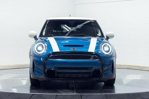 2024 MINI Hardtop Signature