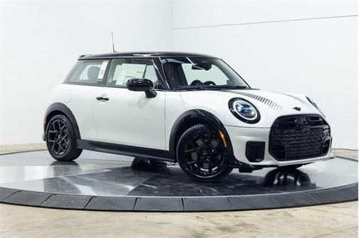 2026 MINI Hardtop Iconic