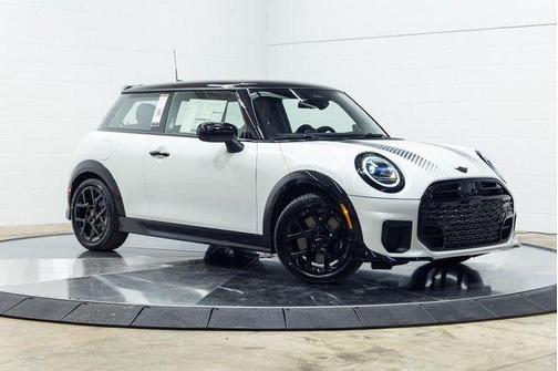 2026 MINI Hardtop Iconic