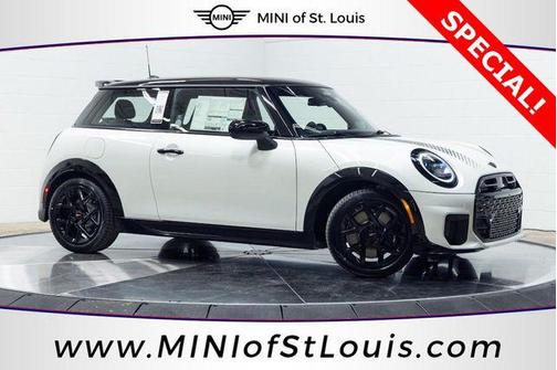 2026 MINI Hardtop Iconic