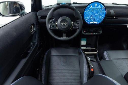 2026 MINI Hardtop Signature Plus