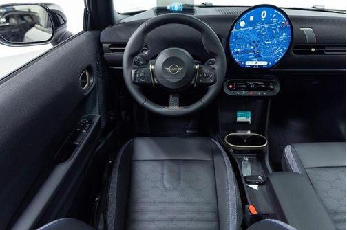 2026 MINI Hardtop Signature Plus