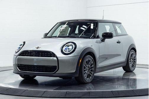 2026 MINI Hardtop Signature Plus