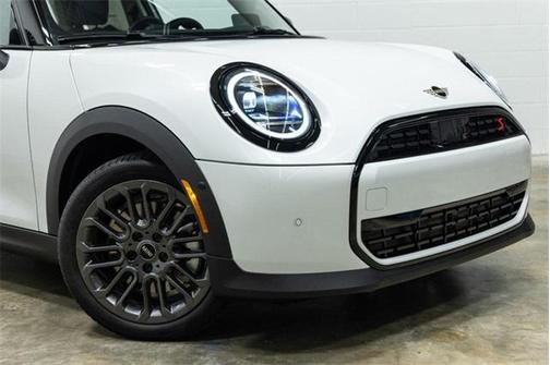 2025 MINI Hardtop Signature Plus