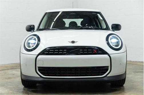 2025 MINI Hardtop Signature Plus