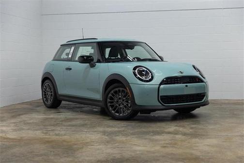 2025 MINI Hardtop Iconic