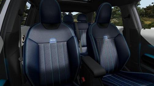 2025 MINI Hardtop Signature Plus
