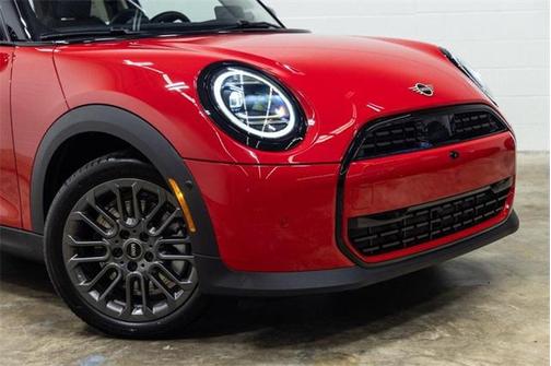 2025 MINI Hardtop Iconic