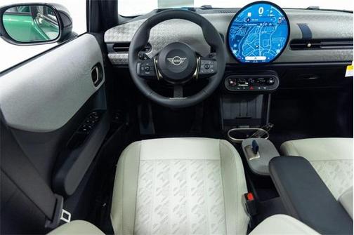 2026 MINI Hardtop Signature Plus