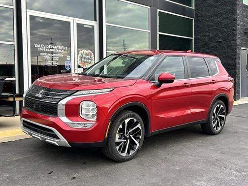 2023 Mitsubishi Outlander SE Special Edition