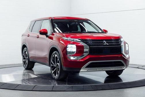2023 Mitsubishi Outlander SE Special Edition