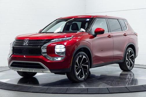 2023 Mitsubishi Outlander SE Special Edition
