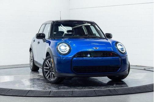 2026 MINI Hardtop Signature Plus