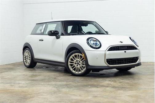 2025 MINI Hardtop Iconic