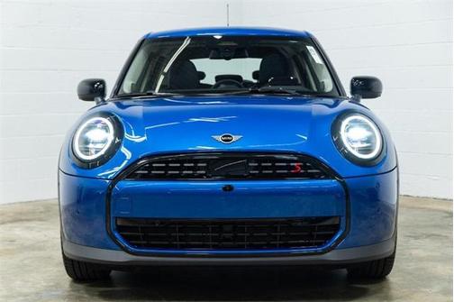 2025 MINI Hardtop Iconic
