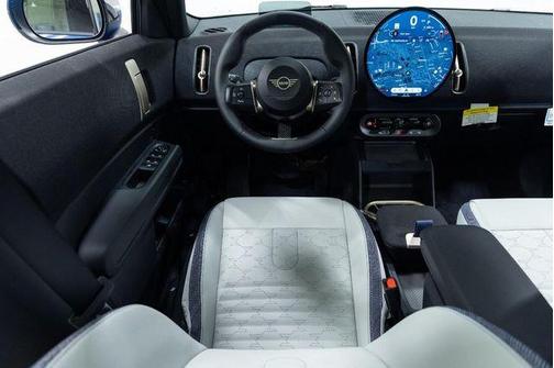 2026 MINI Countryman Oxford Edition