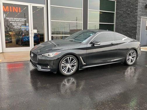 2018 INFINITI Q60 3.0T LUXE