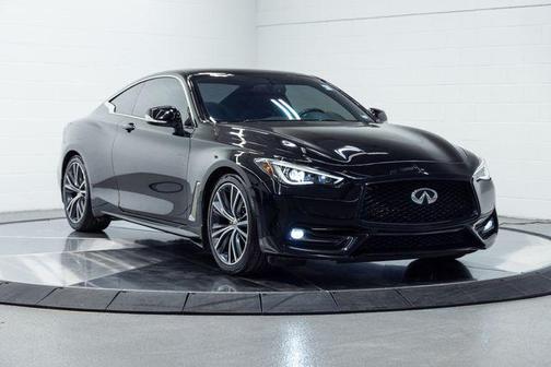 Black Obsidian 2018 INFINITI Q60 3.0T LUXE