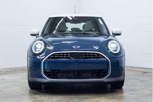 2026 MINI Hardtop Iconic