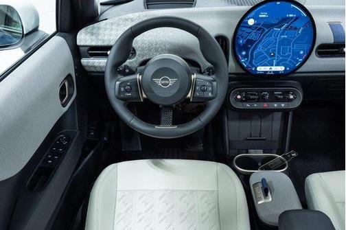 2026 MINI Hardtop Iconic