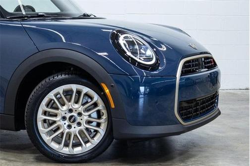 2026 MINI Hardtop Iconic