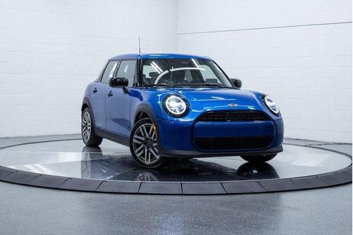 2026 MINI Hardtop Signature Plus