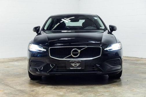 2019 Volvo S60 T6 Momentum