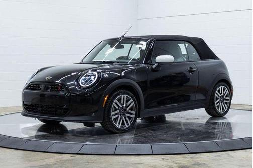 2026 MINI Convertible Signature Plus