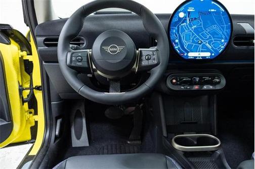 2026 MINI Hardtop Signature Plus