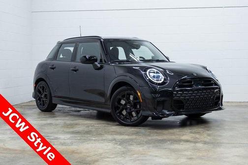 2025 MINI Hardtop Iconic