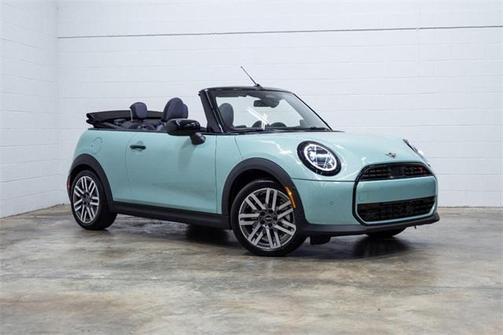 2026 MINI Convertible Signature Plus