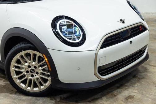 2025 MINI Hardtop Iconic