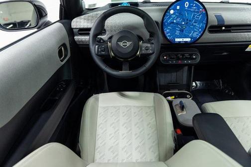 2025 MINI Hardtop Iconic