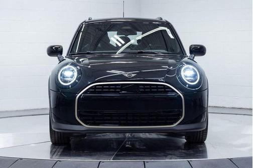 Midnight Black II Metallic 2026 MINI Hardtop Signature Plus