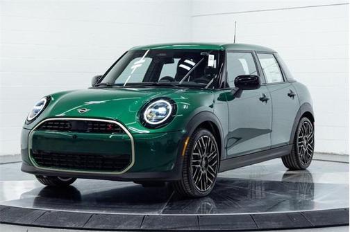 2026 MINI Hardtop Iconic