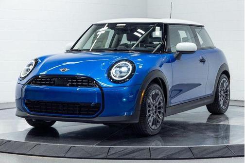 Icy Sunshine Blue Metallic 2026 MINI Hardtop Signature Plus