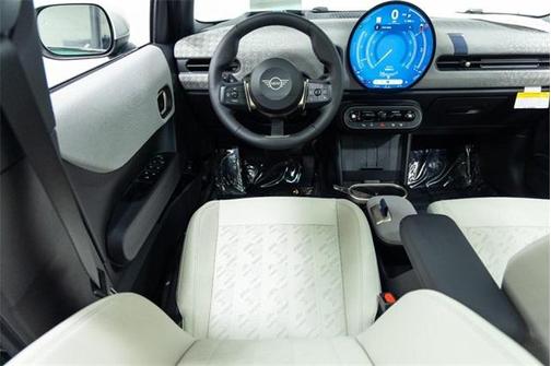 2025 MINI Hardtop Signature Plus