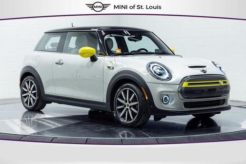 2021 MINI SE Hardtop Iconic