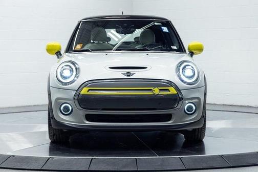2021 MINI SE Hardtop Iconic