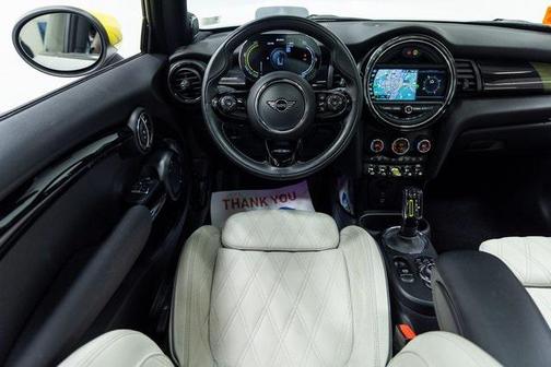 2021 MINI SE Hardtop Iconic