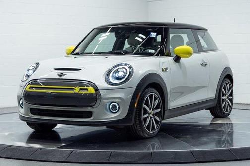 2021 MINI SE Hardtop Iconic